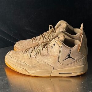Nike Air Jordan Flight Court 11.5 AT0057-200 Tan Suede Gum Sole